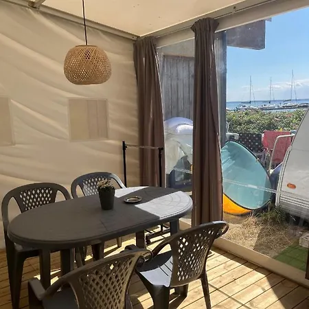 Male Morze Campsite